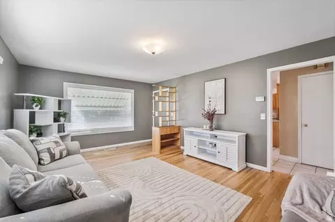 Living - 591 E 900 N, Logan, UT 84321 photo 5 of 6