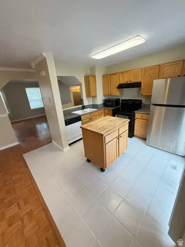 Kitchen - 347 E 500 S, Clearfield, UT 84015 photo 1 of 1