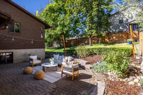 Exterior - 1041 E Lamplighter Dr, Logan, UT 84321 photo 2 of 9