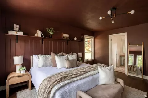 Bedroom - 1041 E Lamplighter Dr, Logan, UT 84321 photo 2 of 5