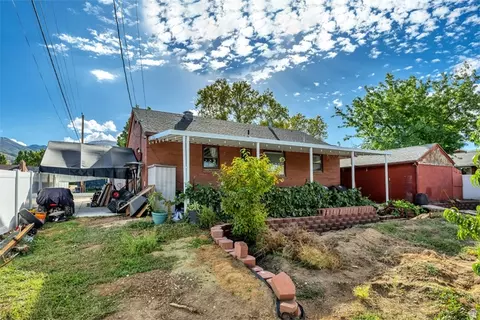 Exterior - 1360 S 100 E, Bountiful, UT 84010 photo 2 of 7