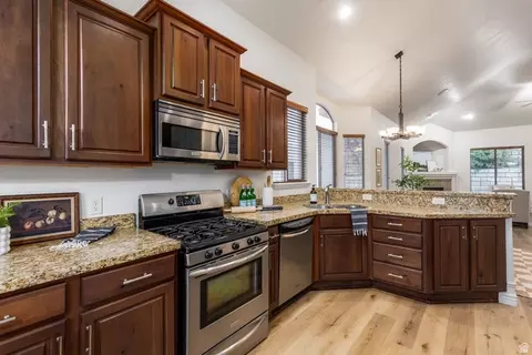 Kitchen - 318 E Nechatel Dr, Draper, UT 84020 photo 2 of 3