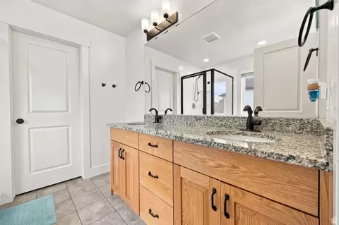 Bath - 1566 Silver Canoe Loop, Logan, UT 84321 photo 1 of 5