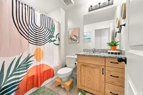 Bath - 1566 Silver Canoe Loop, Logan, UT 84321 photo 4 of 5