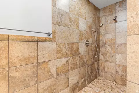 Bath - 664 S Silver Leaf Dr, Mapleton, UT 84664 photo 6 of 6