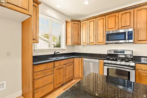 Kitchen - 664 S Silver Leaf Dr, Mapleton, UT 84664 photo 3 of 3