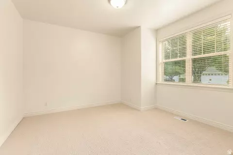 Bedroom - 664 S Silver Leaf Dr, Mapleton, UT 84664 photo 1 of 5