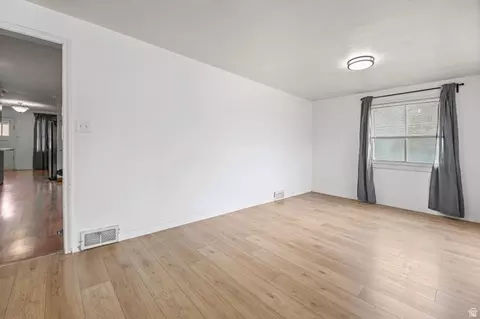 Living - 981 W 900 N, Provo, UT 84604 photo 3 of 5