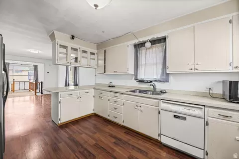 Kitchen - 981 W 900 N, Provo, UT 84604 photo 3 of 3