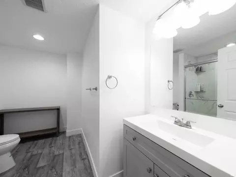 Bath - 414 E 500 S #A-B, American Fork, UT 84003 photo 3 of 5