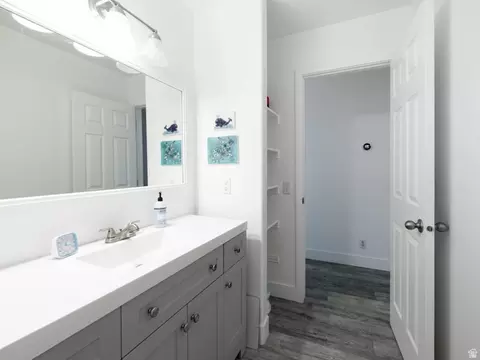 Bath - 414 E 500 S #A-B, American Fork, UT 84003 photo 2 of 5