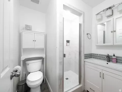 Bath - 414 E 500 S #A-B, American Fork, UT 84003 photo 1 of 5