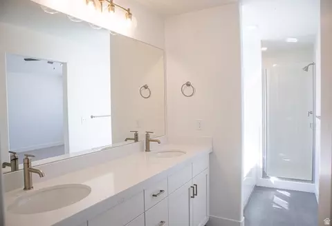 Bath - 1570 E Bigtooth Maple Ct #LOT EAGLE, Eagle Mountain, UT 84005 photo 1 of 2