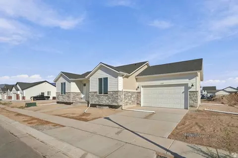 Other - 2363 E Sunflower Dr #446, Eagle Mountain, UT 84005 photo 2 of 7