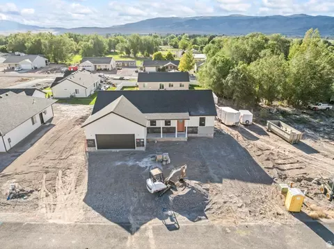 View/Area - 227 N 450 E, Monroe, UT 84754 photo 1 of 9