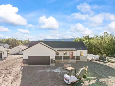 Exterior - 227 N 450 E, Monroe, UT 84754 photo 2 of 9