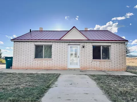 757 N 400 W, Blanding, UT 84511