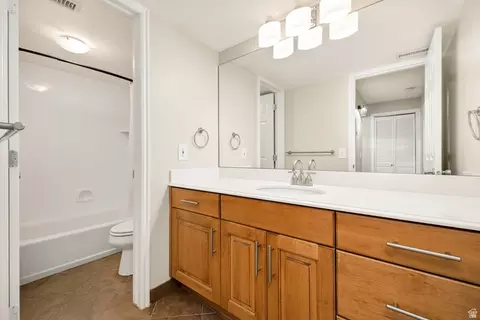 Bath - 875 E Arrowhead Ln S # 47, Murray, UT 84107 photo 1 of 2