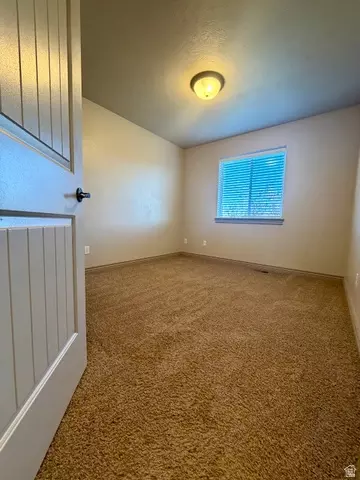 Bedroom - 147 E 500 N, Roosevelt, UT 84066 photo 3 of 3