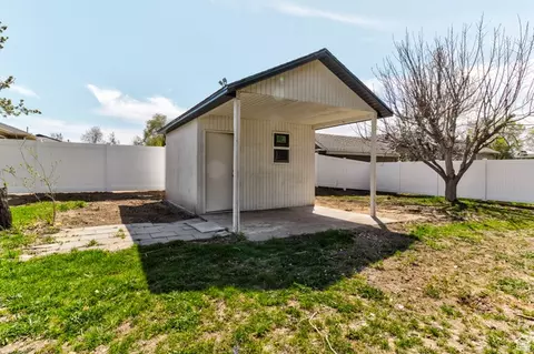 Exterior - 8560 S 700 E, Sandy, UT 84070 photo 6 of 7