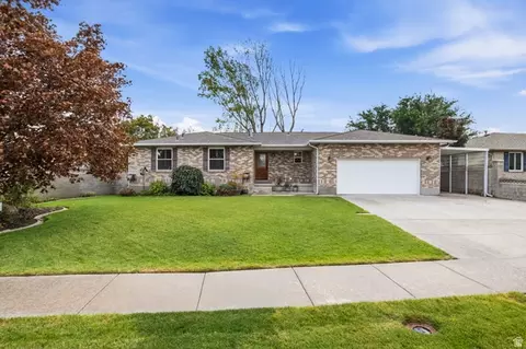 9477 S Kirkside Dr W, South Jordan, UT 84009