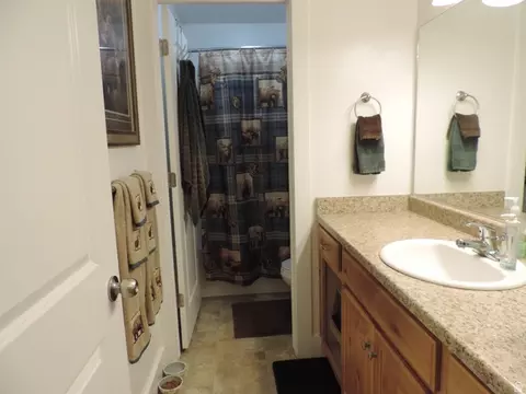 Bath - 758 S 650 W, Logan, UT 84321 photo 1 of 1