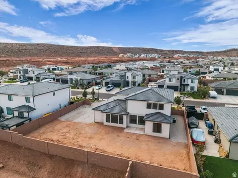 View/Area - 3525 E Red Pine Way, Saint George, UT 84790 photo 5 of 6