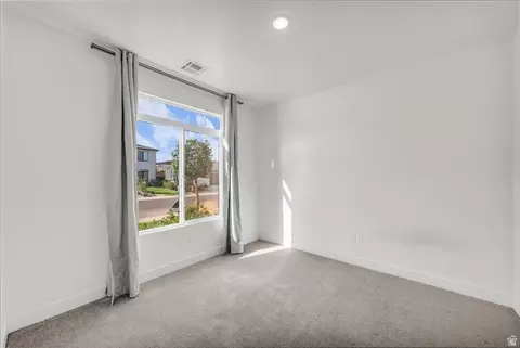 Bedroom - 3525 E Red Pine Way, Saint George, UT 84790 photo 4 of 4