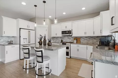 Kitchen - 193 E Water Ln, Vineyard, UT 84059 photo 1 of 3