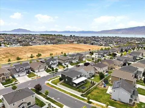 View/Area - 193 E Water Ln, Vineyard, UT 84059 photo 4 of 5