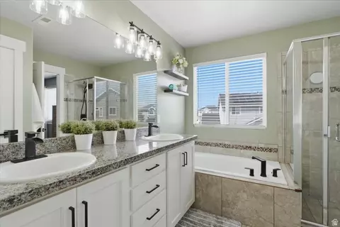 Bath - 193 E Water Ln, Vineyard, UT 84059 photo 2 of 6