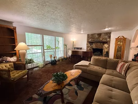 Living - 1243 33rd St, Ogden, UT 84403 photo 3 of 4
