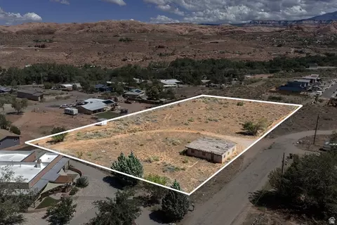 2061 E Starbuck Ln, Moab, UT 84532 photo 3