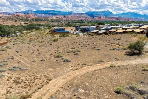 2061 E Starbuck Ln, Moab, UT 84532 photo 8
