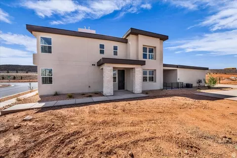 955 W Velvet Rdg, Saint George, UT 84790