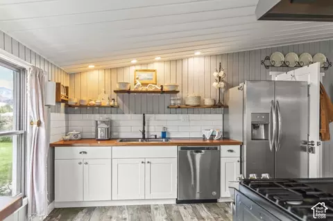 Kitchen - 492 N 200 E, Monroe, UT 84754 photo 6 of 9