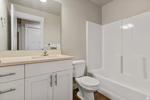 Bath - 1682 E Stone Creek Way, Eagle Mountain, UT 84005 photo 4 of 4