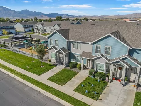 View/Area - 1682 E Stone Creek Way, Eagle Mountain, UT 84005 photo 2 of 4