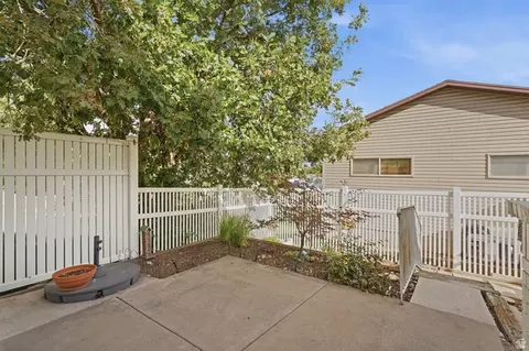Exterior - 246 W 925 N, Bountiful, UT 84010 photo 3 of 7