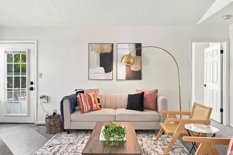 Living - 246 W 925 N, Bountiful, UT 84010 photo 1 of 2