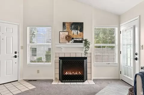 Entry Way - 246 W 925 N, Bountiful, UT 84010 photo 1 of 2