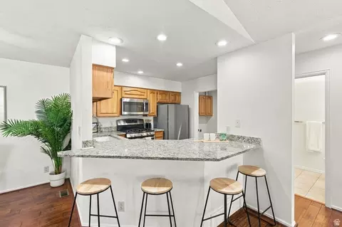 Kitchen - 246 W 925 N, Bountiful, UT 84010 photo 1 of 3