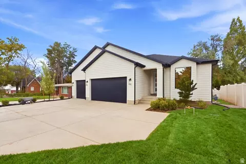 Exterior - 489 E 7800 S, Midvale, UT 84047 photo 3 of 6