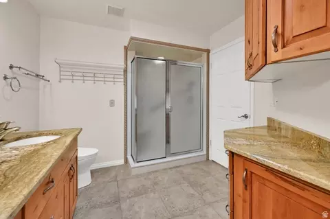 Bath - 346 N 360 E, Orem, UT 84057 photo 4 of 7