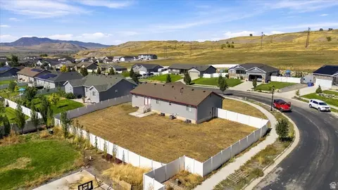 View/Area - 710 E 720 N, Smithfield, UT 84335 photo 1 of 14