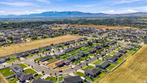 View/Area - 710 E 720 N, Smithfield, UT 84335 photo 13 of 14