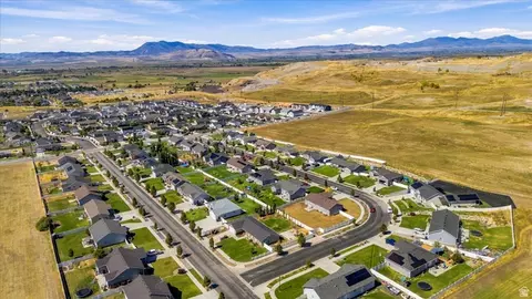 View/Area - 710 E 720 N, Smithfield, UT 84335 photo 8 of 14