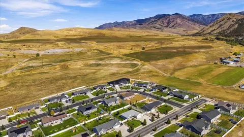 View/Area - 710 E 720 N, Smithfield, UT 84335 photo 10 of 14