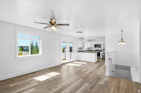 Living - 710 E 720 N, Smithfield, UT 84335 photo 4 of 7