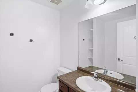 Bath - 710 E 720 N, Smithfield, UT 84335 photo 3 of 3